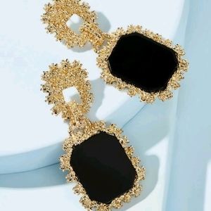 Geometric drop earrings